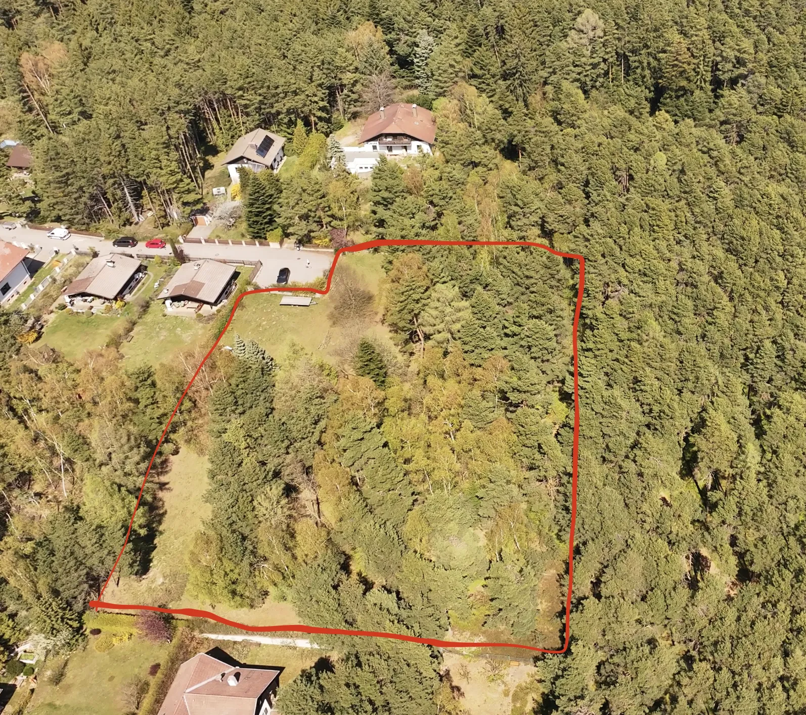 Luftbild mit Grundstücksgrenze